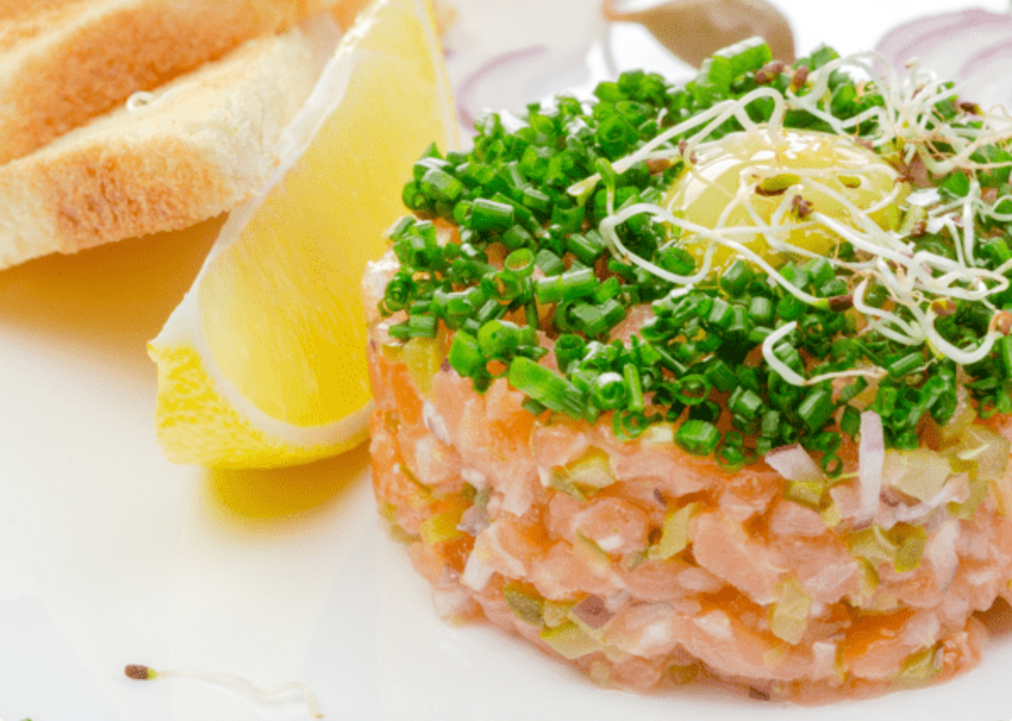 Tartare de saumon à la crème de coco